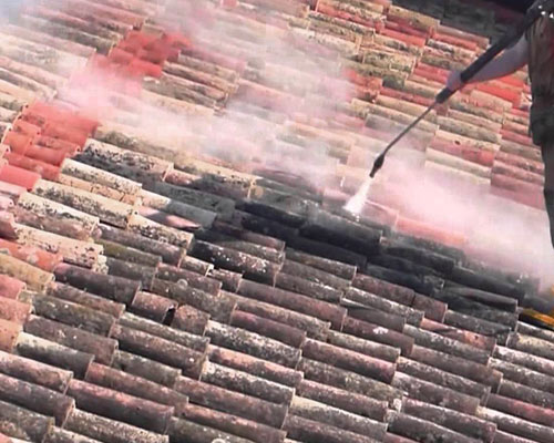 Démoussage de toiture en tuiles et ardoises à Saint Leu d'Esserent